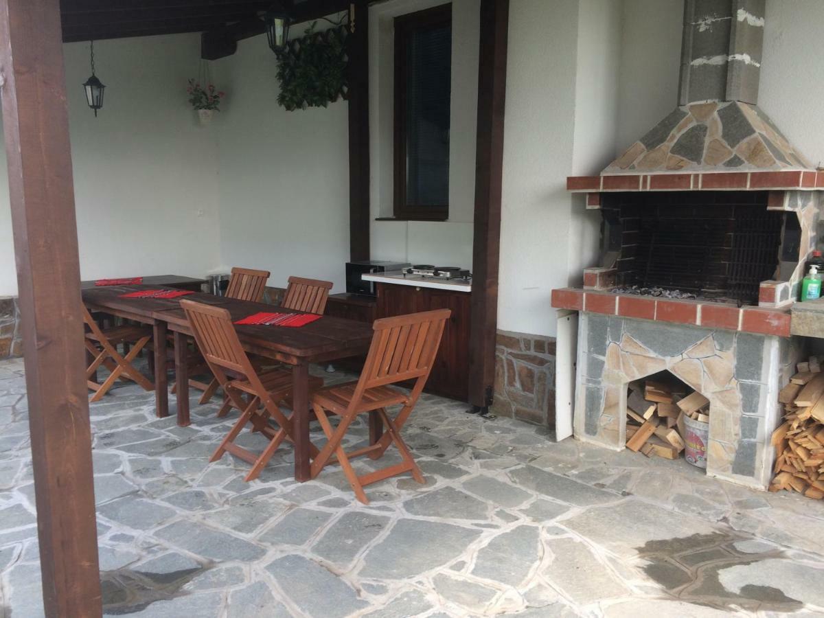 Guest House Hasiendata Pavel Banya Buitenkant foto